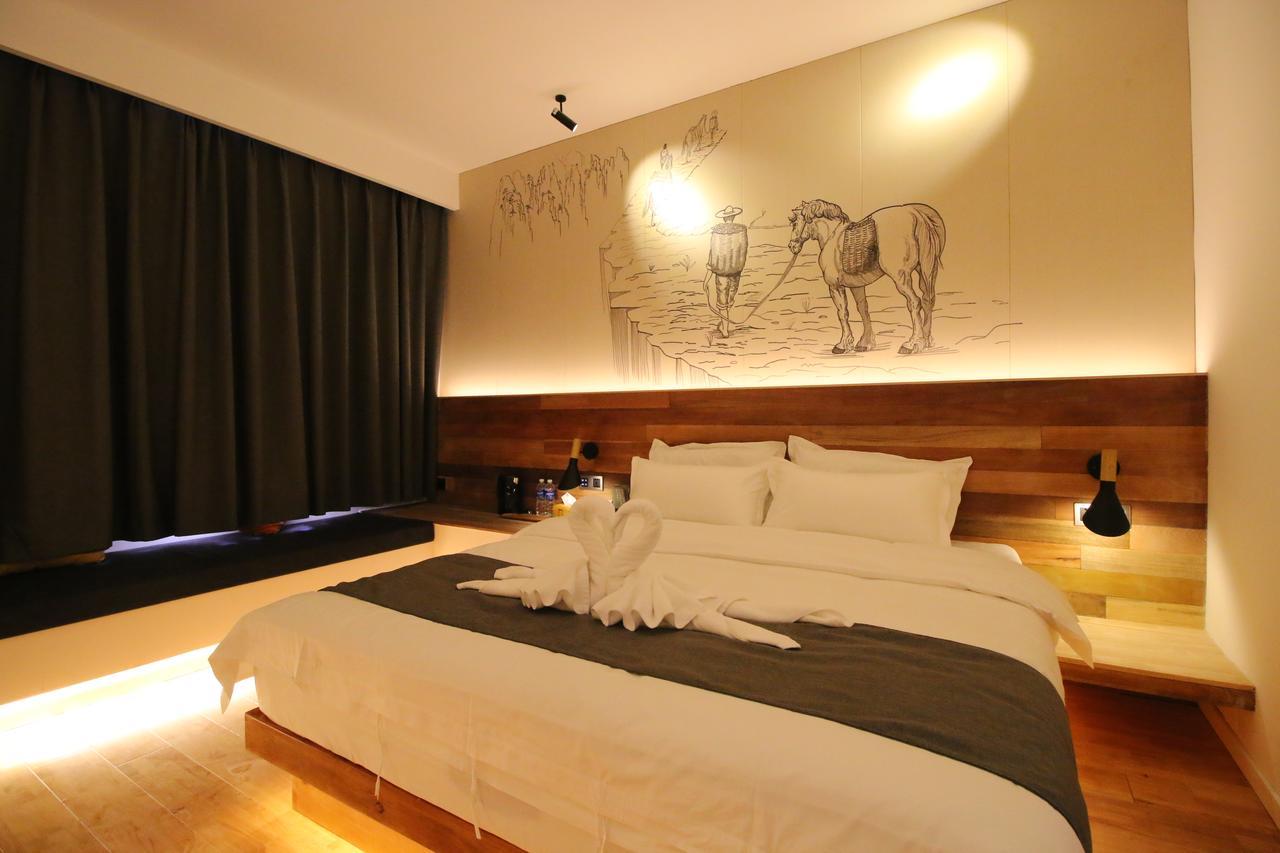 Lijiang Shuhe Travelling Hotel Экстерьер фото