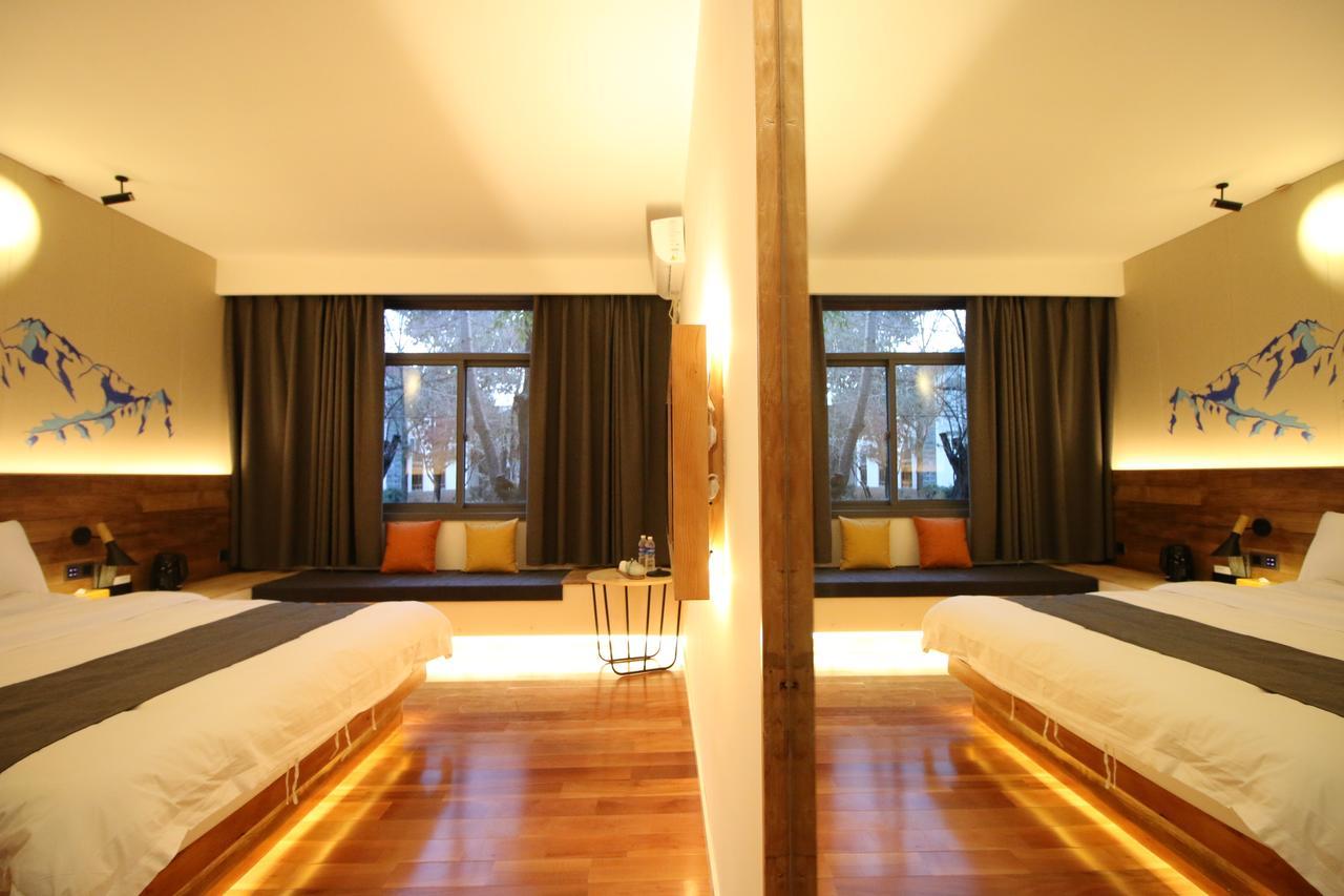 Lijiang Shuhe Travelling Hotel Экстерьер фото